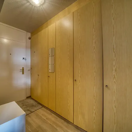 - Haus H, App 0h0902 *